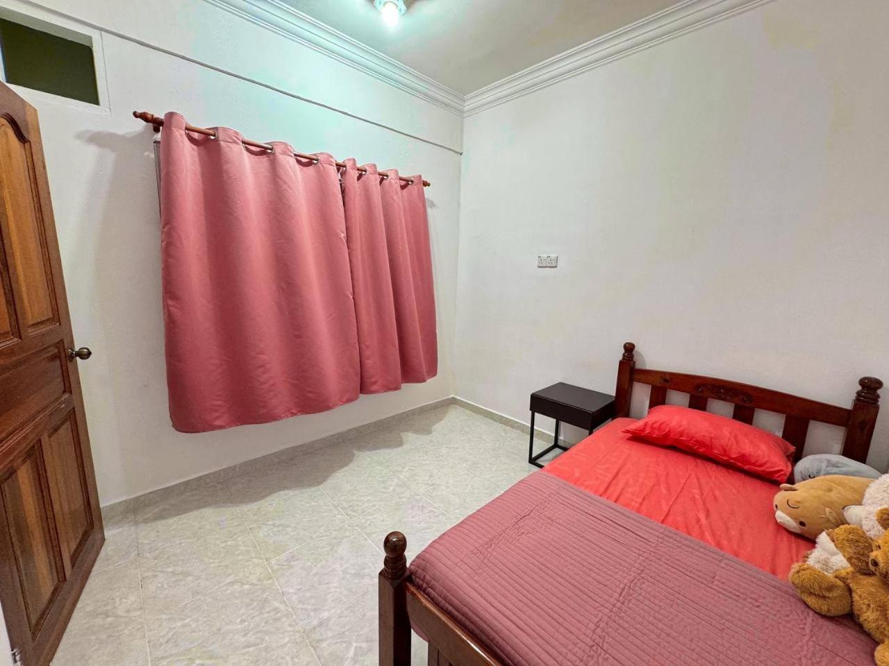 Ibai Golf Home Resort Homestay Kuala Terengganu Zewnętrze zdjęcie